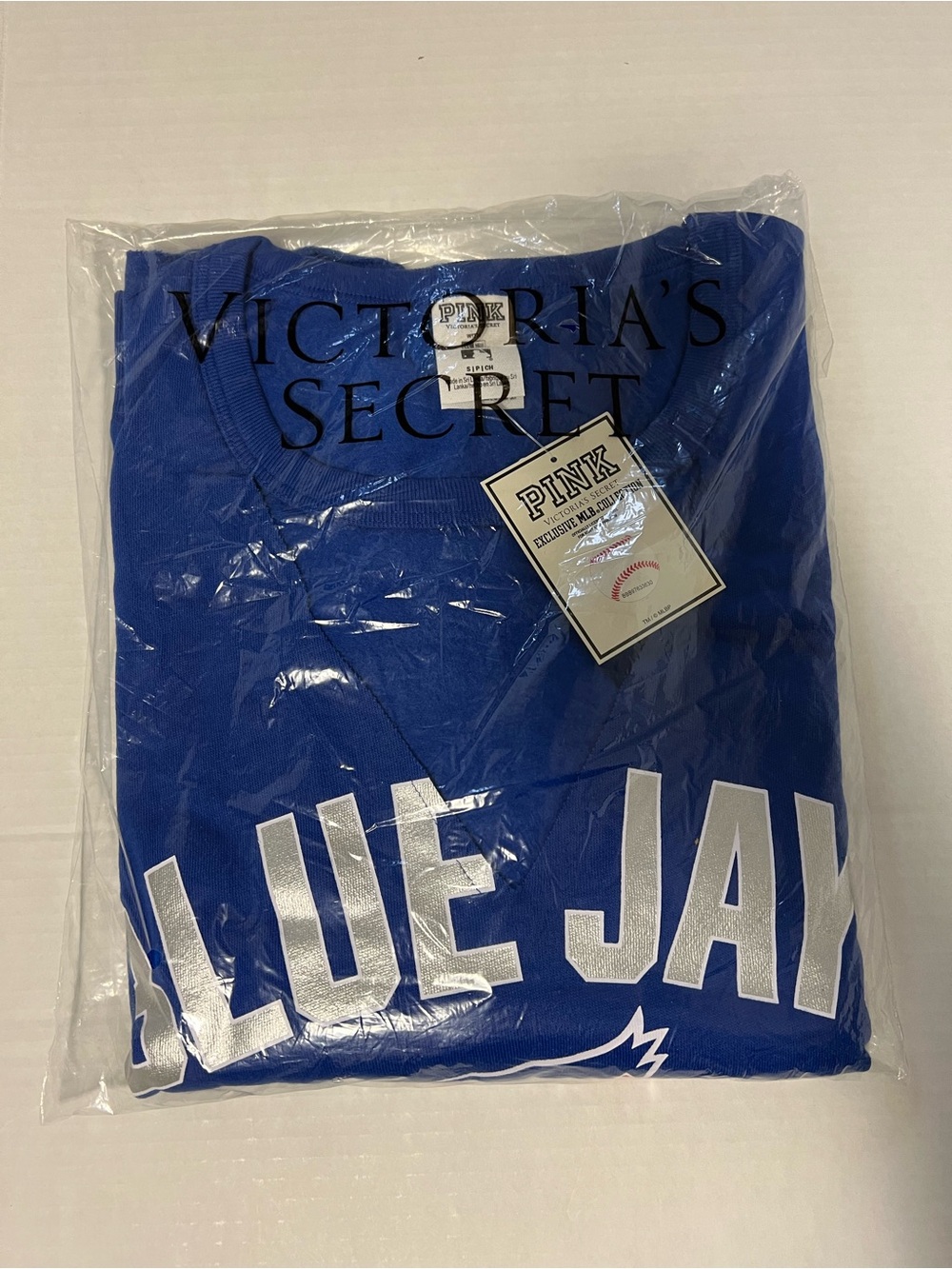 🆕VICTORIA’S SECRET PINK - S - NWT - TORONTO BLUE JAYS BASEBALL MLB VARSITY TOP - Picture 5 of 15